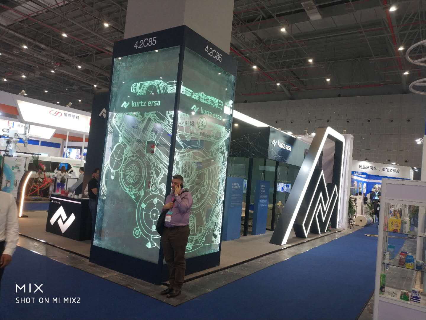 工裝內雕藝術玻璃的使用將越來越普遍