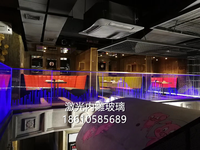 激光內雕護欄玻璃。