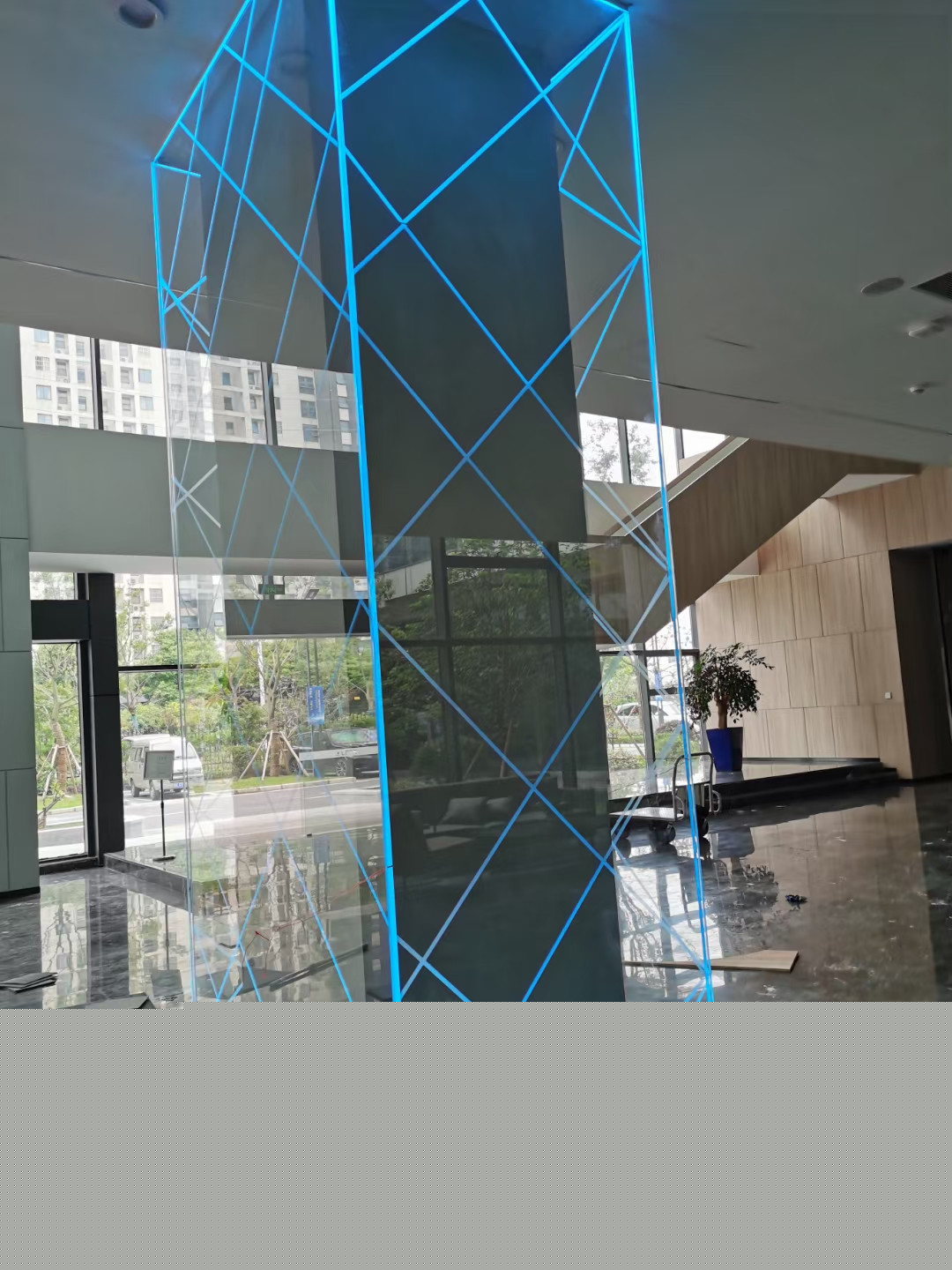 玻璃及激光內(nèi)雕工藝的結(jié)合